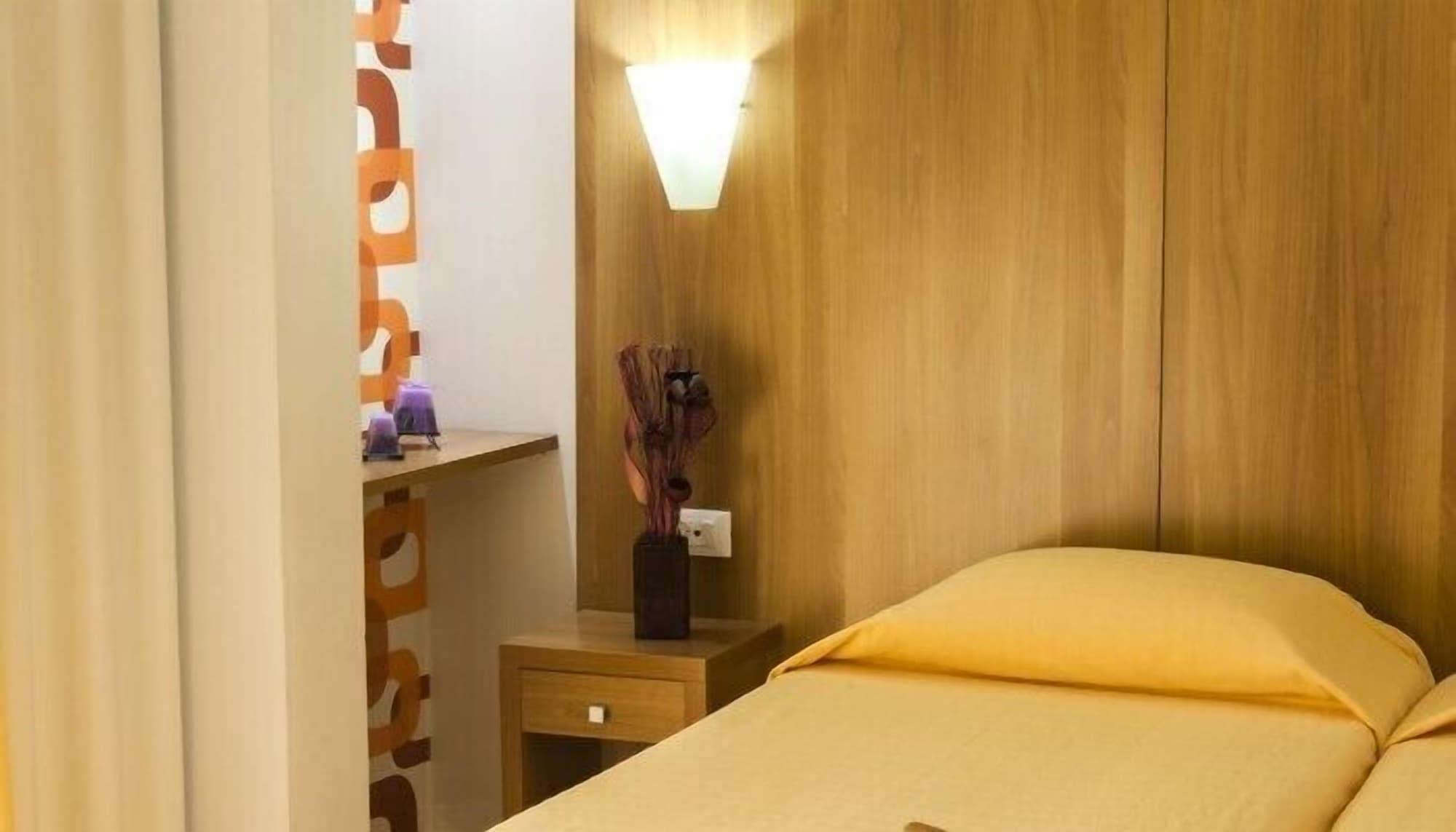 Leto Boutique Hotel アグリニオ エクステリア 写真
