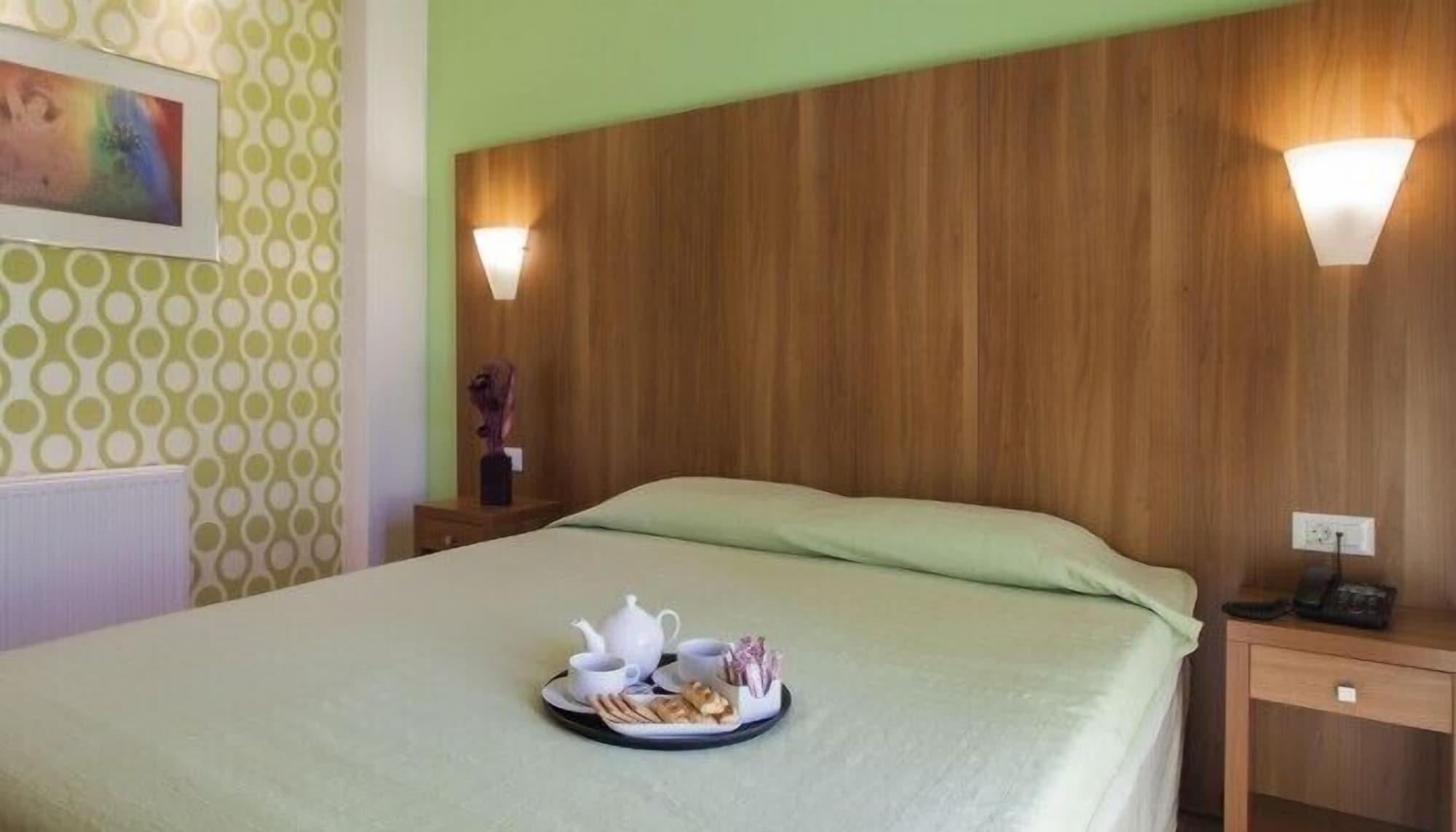 Leto Boutique Hotel アグリニオ エクステリア 写真