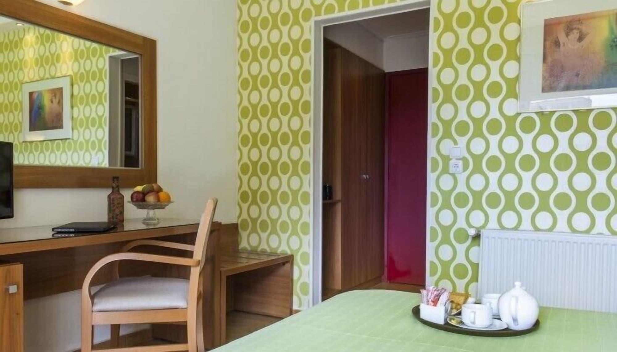 Leto Boutique Hotel アグリニオ エクステリア 写真